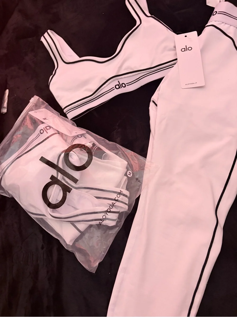 ALO Yoga White Sports Bra with Black Piping